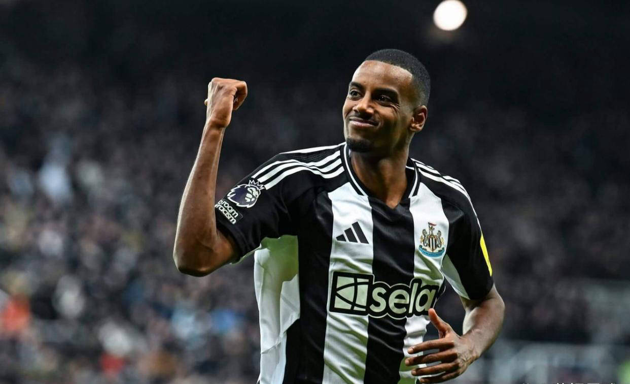 利物浦新赛季豪华锋线亮相，伊萨克或加盟开创巨星组合